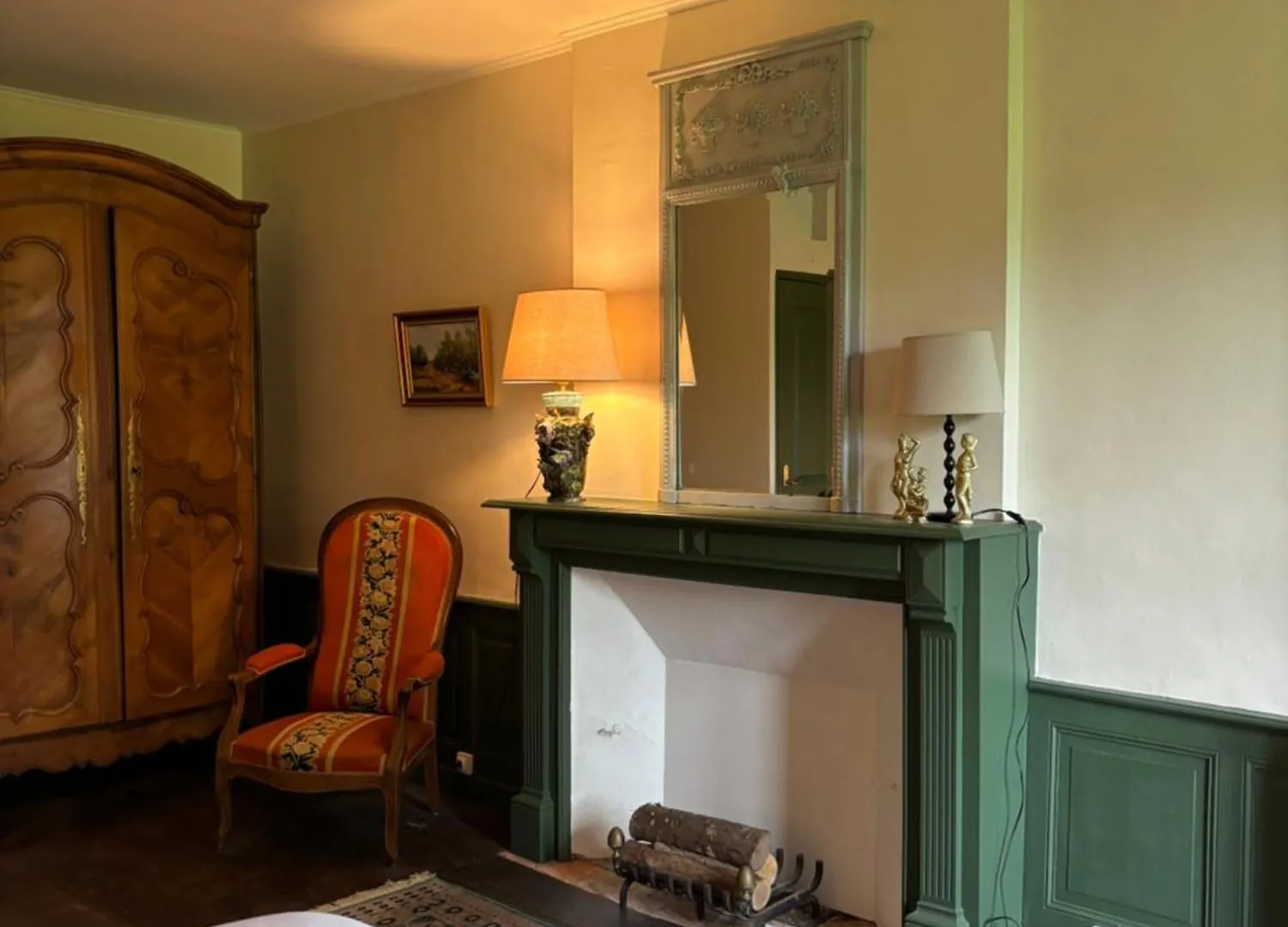 L'Echappee Belle Bed and Breakfast Sixt-sur-Aff 0*,  Frankrike